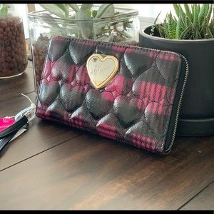 NWT Betsy Johnson wallet. 💖🖤💖🖤